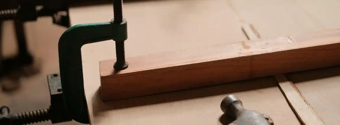 Toggle Clamp แนวตั้งกับแนวนอน ต่างกันอย่างไร1
